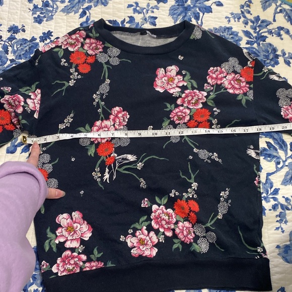 Floral Long Sleeve - Picture 4 of 7